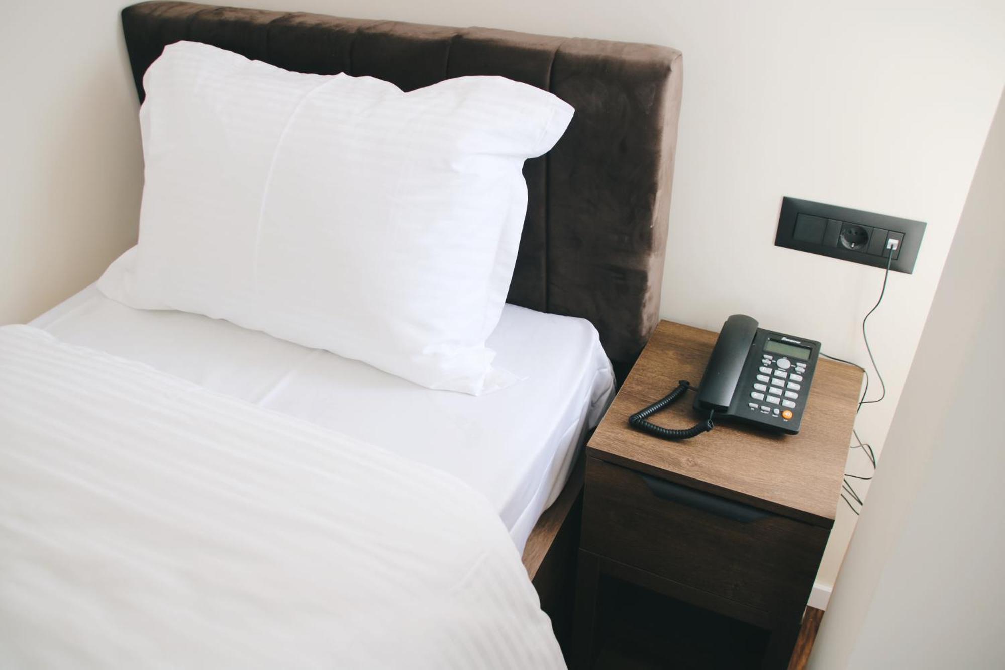 Hotel Rozafa Suhareke Экстерьер фото