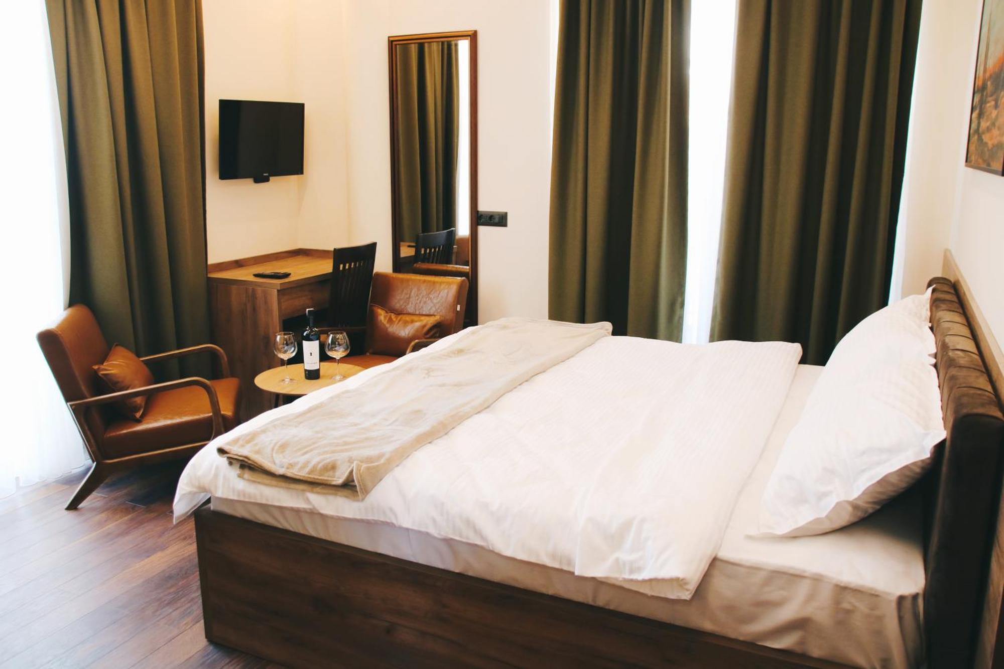 Hotel Rozafa Suhareke Экстерьер фото