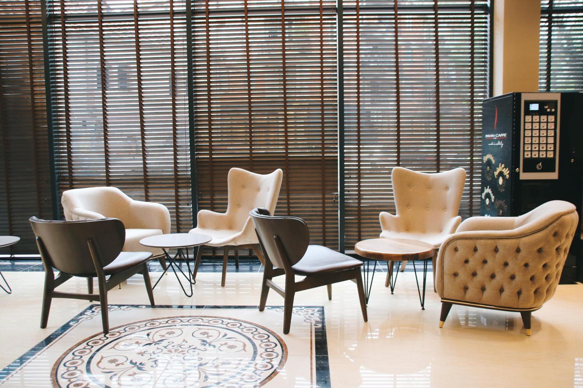 Hotel Rozafa Suhareke Экстерьер фото